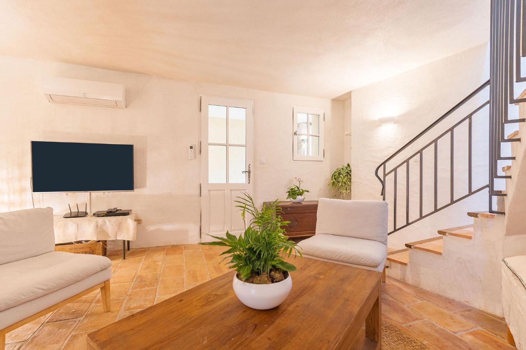Les Calades Villa Ledenon Exterior photo